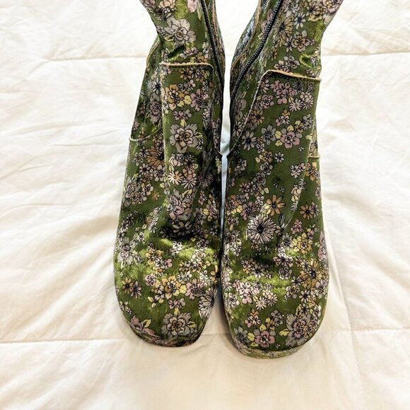 NWOB Free People Smyth Green Floral Velour Platform Block Heel Boots Size 10 - Picture 8 of 11